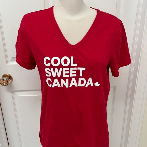 Joe Fresh Red V-Neck Canada Tee - Picture 2 of 5